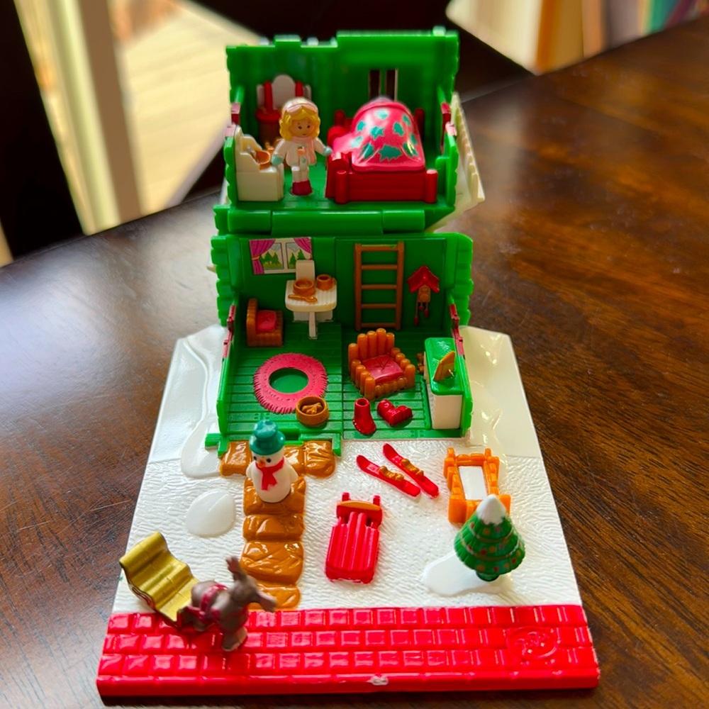 Polly Pocket Rare Vintage 1993 Holiday Ski Lodge Chalet House - Bluebird Toy